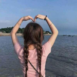 qq头像女生唯美背影,“探寻QQ头像女生唯美背影的魅力世界”