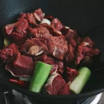 长期吃牛肉对性功能有没帮助,探讨其对性功能的潜在影响