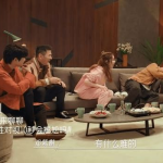 娱乐吃瓜女明星敬酒,敬酒瞬间,女明星们的“吃瓜”时刻