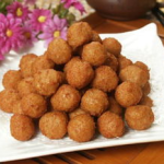 炸丸子怎么做松软好吃,轻松制作外酥里嫩、松软可口的美食佳肴
